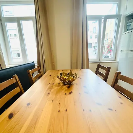Brandnew Designer's 2-bed 1011d Lisbon