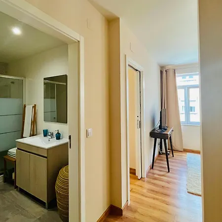 Brandnew Designer's 2-bed 1011d Lisbon